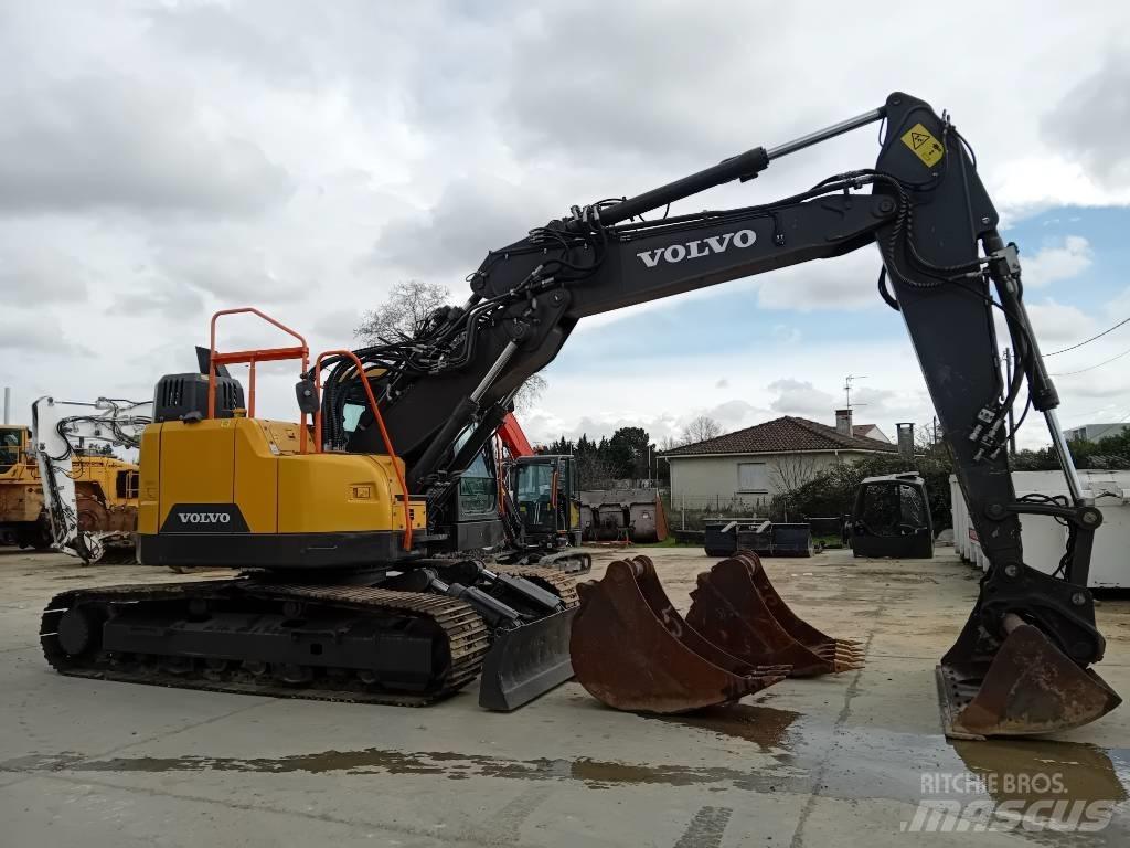 Volvo ECR235EL Escavatori cingolati