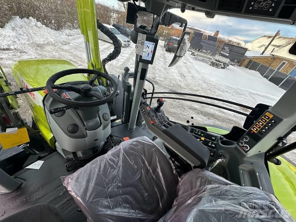 CLAAS Arion 650 CIS+ Trattori