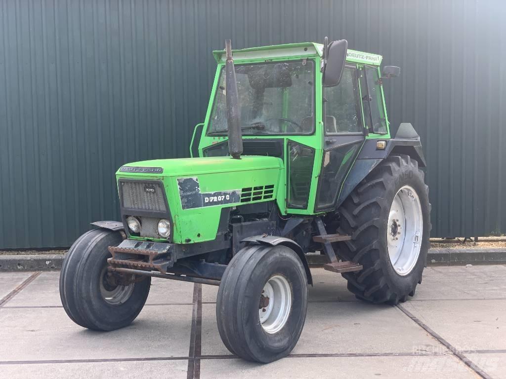 Deutz-Fahr D7207C Trattori