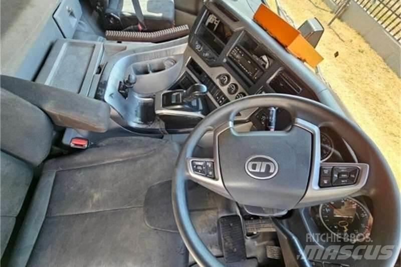 UD TRUCKS QUON Camion altro