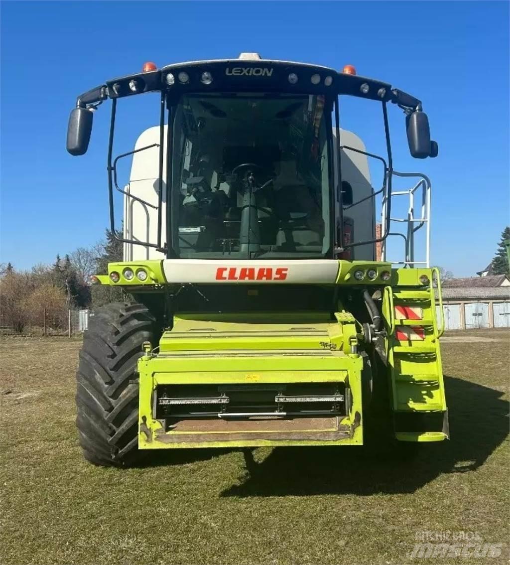 CLAAS Lexion 660 Mietitrebbiatrici