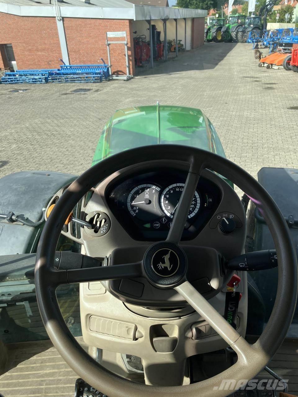 John Deere 6155R Trattori