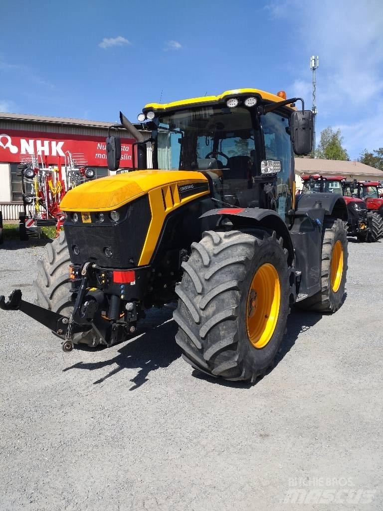 JCB Fastrac 4220 Trattori