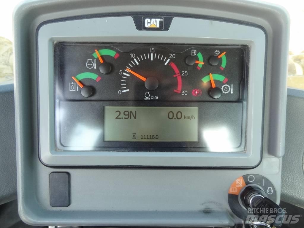 CAT 972 MXE Pale gommate