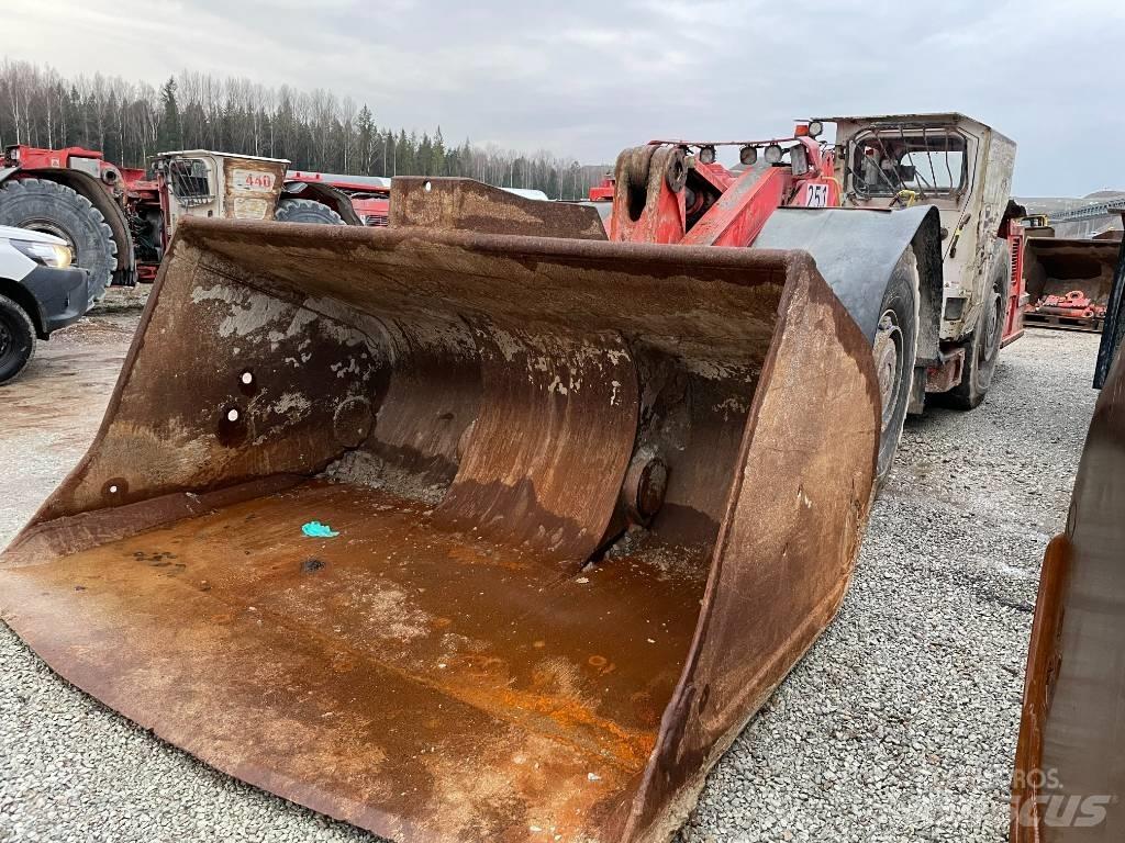 Sandvik LH 410 Caricatrici per miniera sotterranea