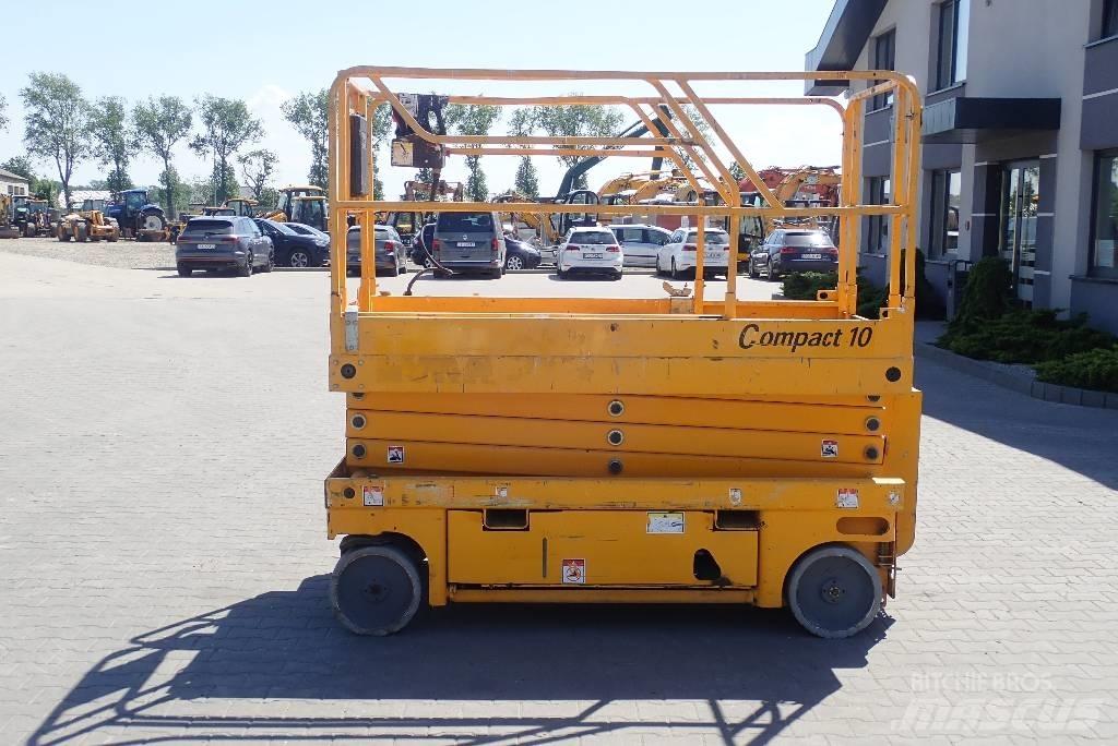 Haulotte Compact 10 Piattaforme a pantografo