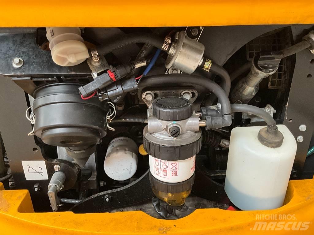 JCB 18 C-1 Miniescavatori