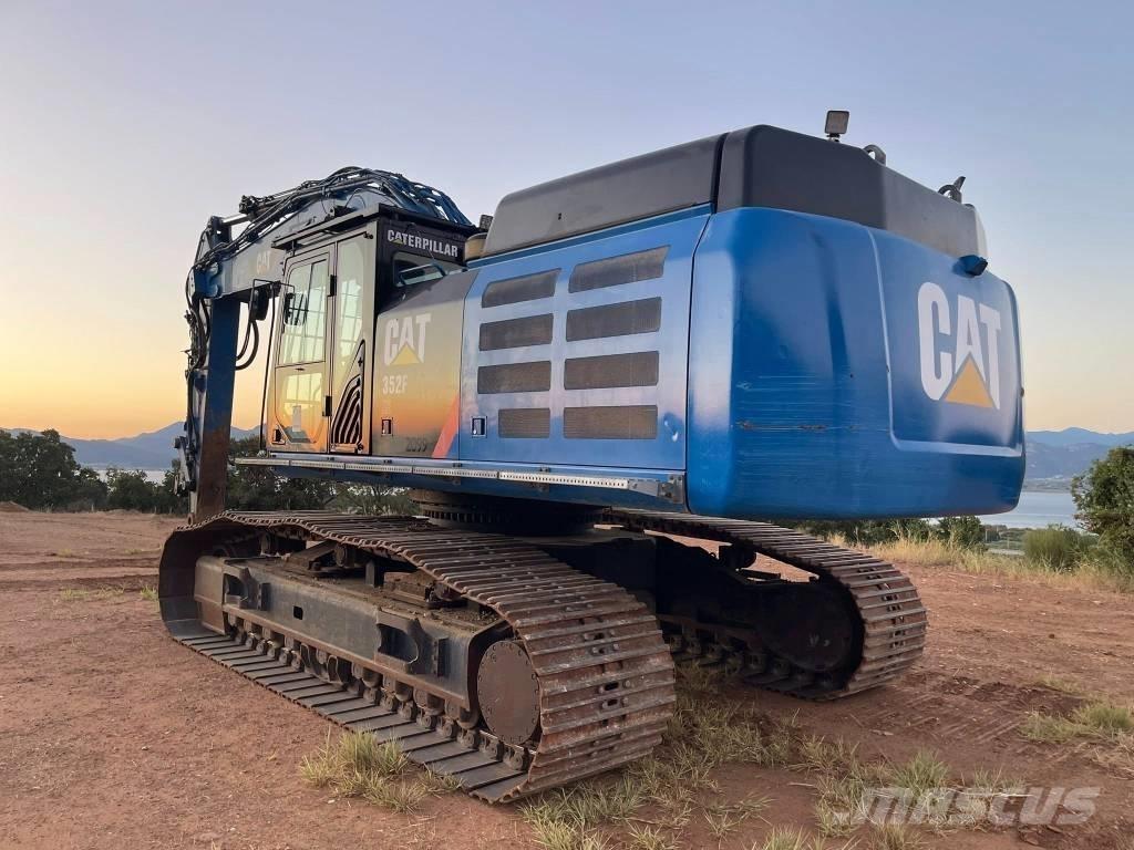 CAT 352 F XE Escavatori cingolati