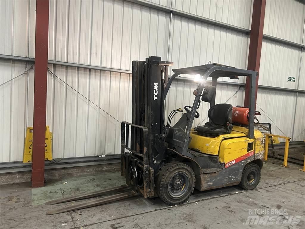TCM FG25T3 Carrelli elevatori GPL