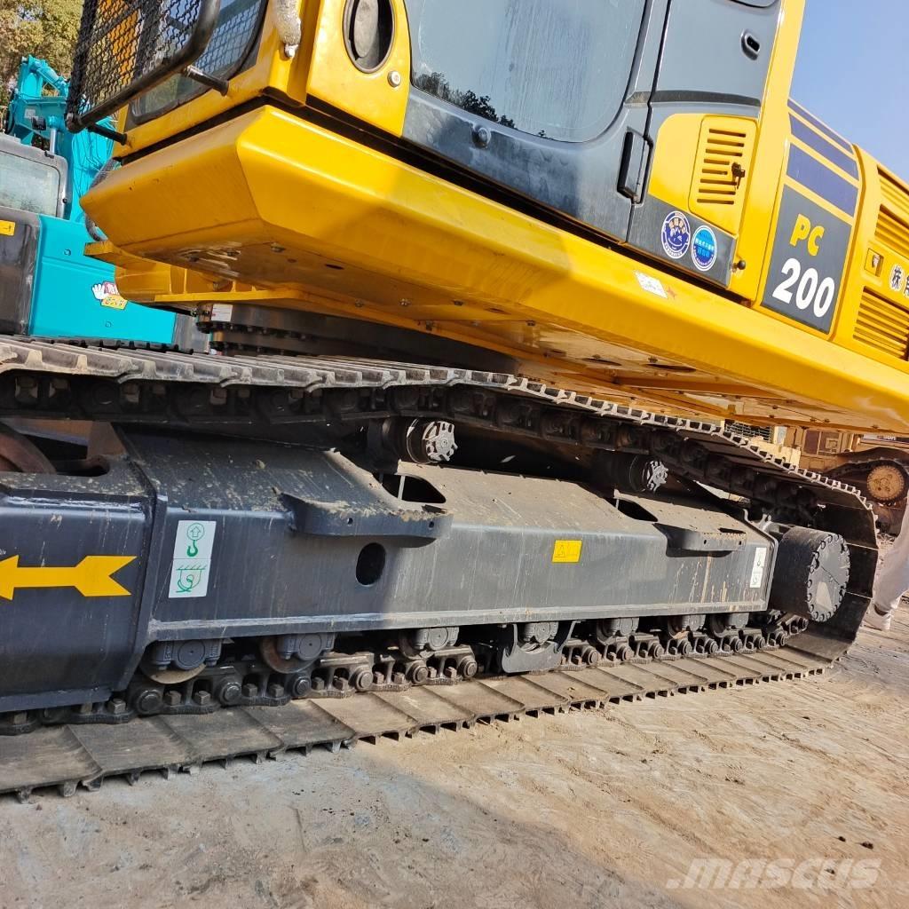 Komatsu PC 200-8 Escavatori cingolati
