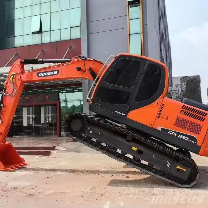 Doosan DX150 Escavatori cingolati