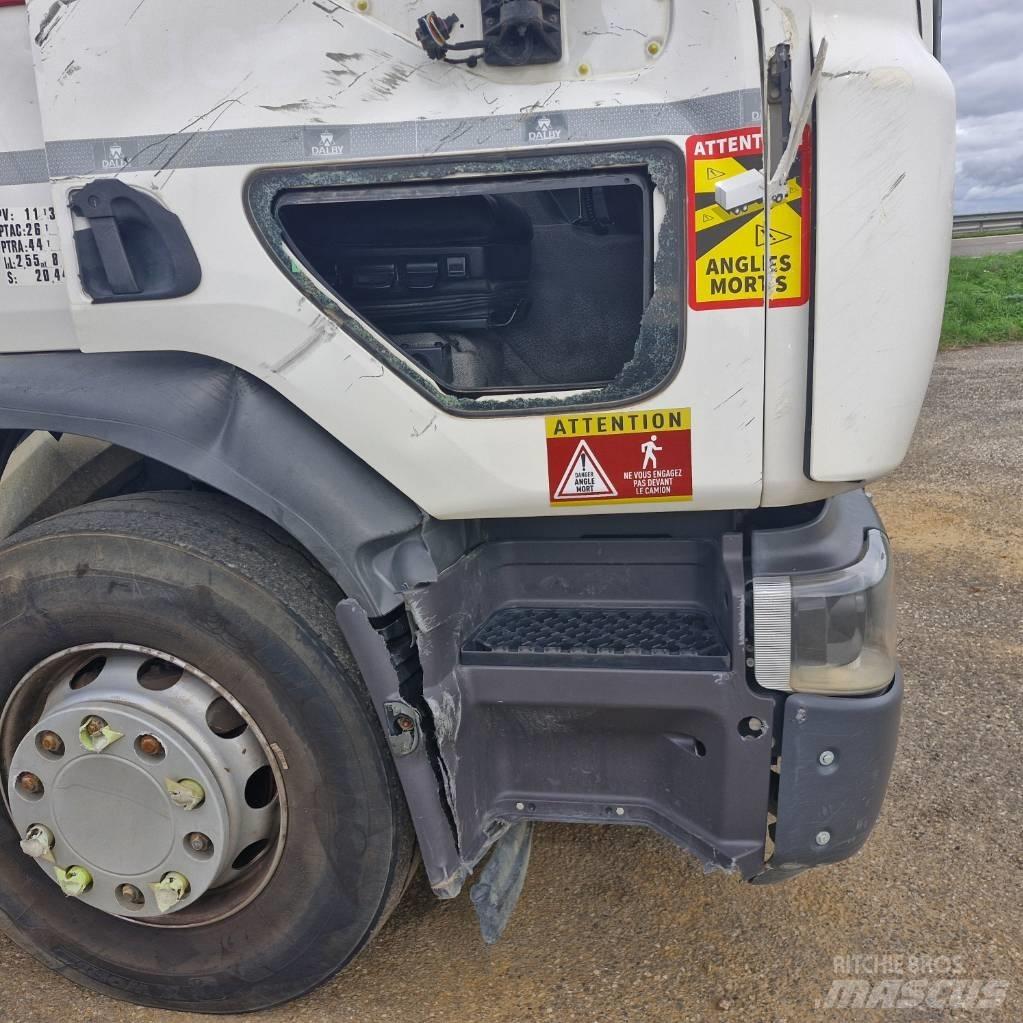 Renault D Wide 380 Camion con gancio di sollevamento
