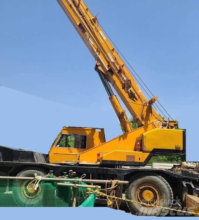 Kato KR 350 HV Gru per terreni difficili
