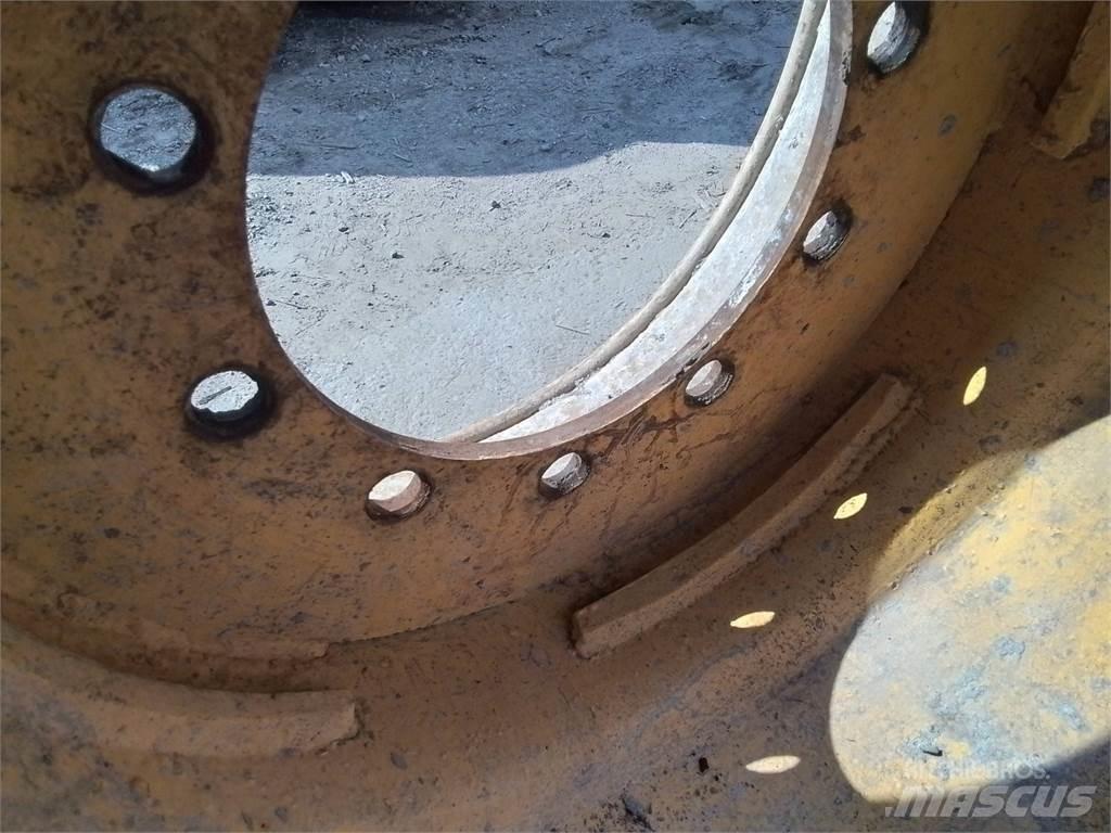Ösa 250 24x26,5 Pneumatici, ruote e cerchioni