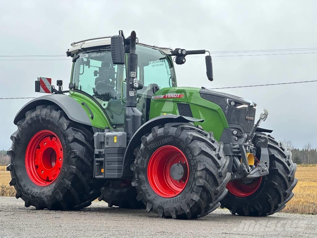 Fendt 728 Gen 7 Trattori