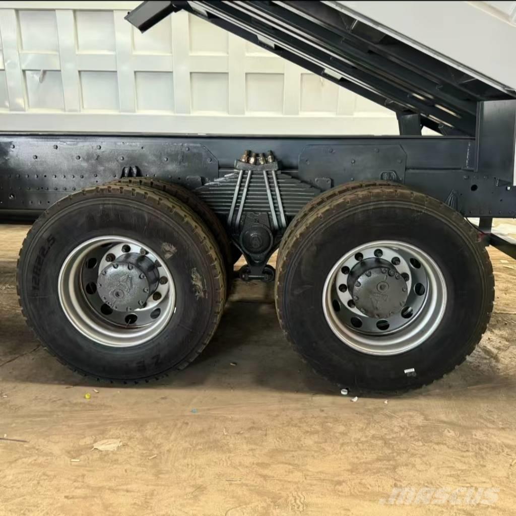 Howo 371 8x4 Camion ribaltabili