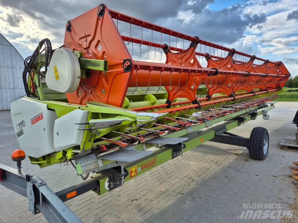 CLAAS Lexion 670 Mietitrebbiatrici