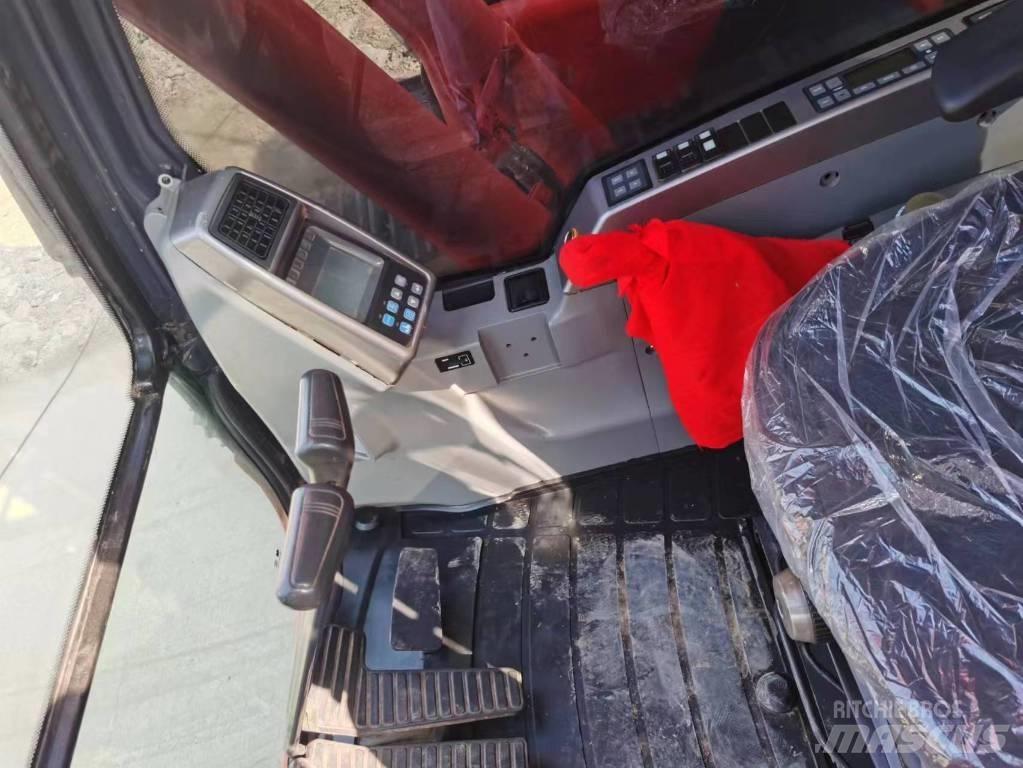 Doosan DX225LC-9C Escavatori cingolati