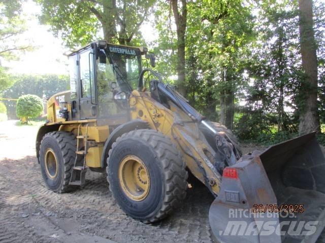CAT 924 Pale gommate
