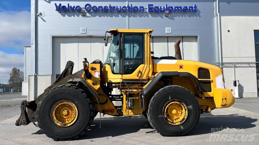 Volvo L 120 G Pale gommate