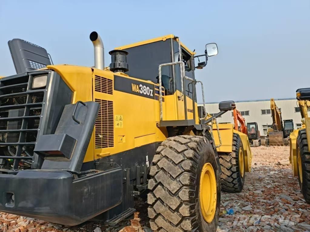 Komatsu WA 380-6 Pale gommate