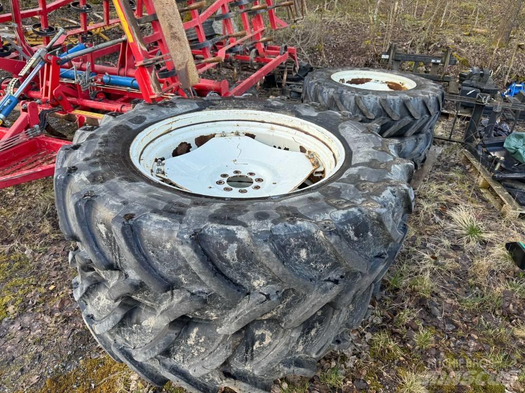 New Holland TS110 Trattori