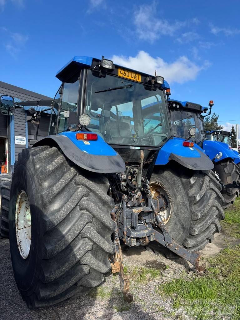 New Holland TS110 Trattori