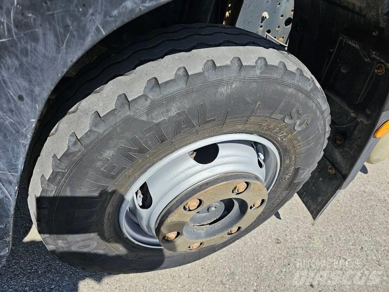 Iveco 80E 18 Camion con sponde ribaltabili