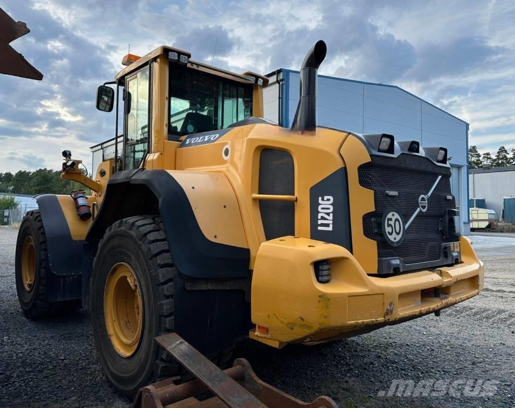 Volvo L 120 G Pale gommate