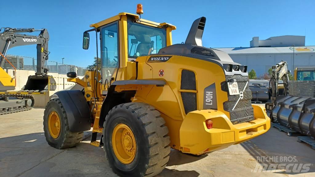 Volvo L 90 H Pale gommate