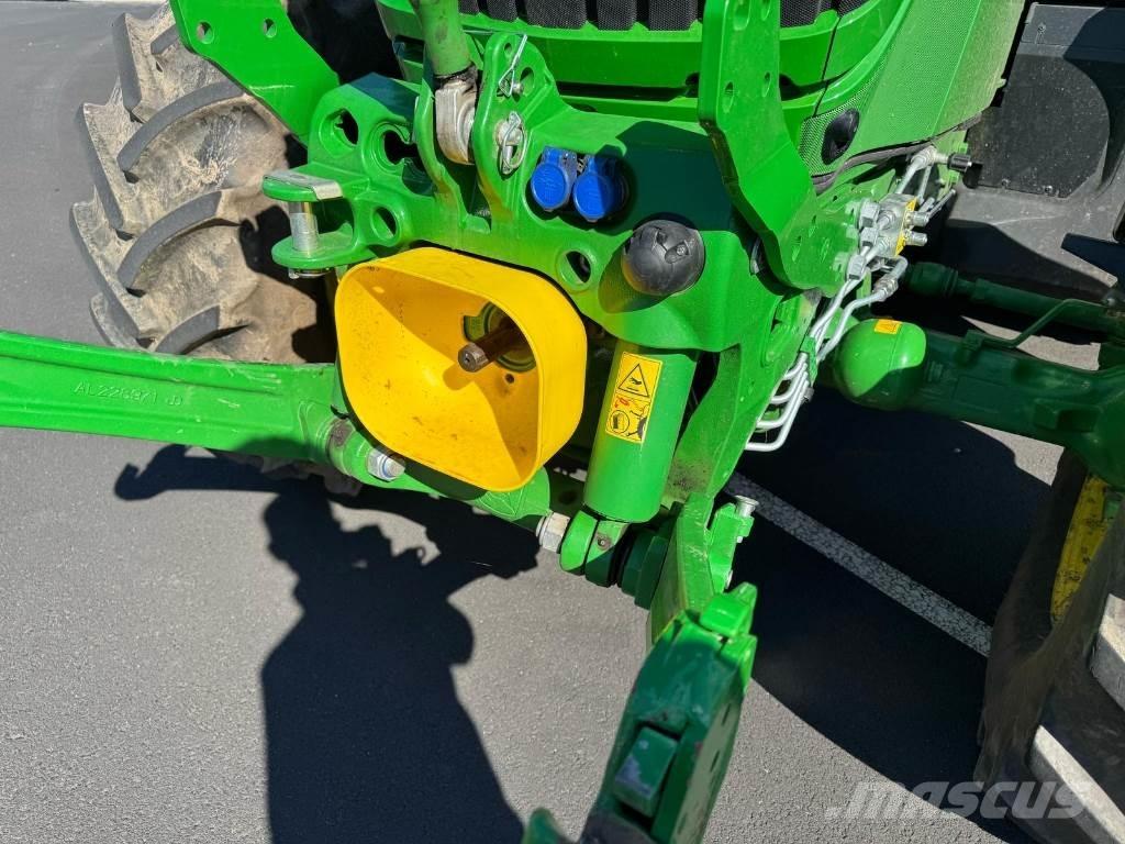 John Deere 6155M Trattori