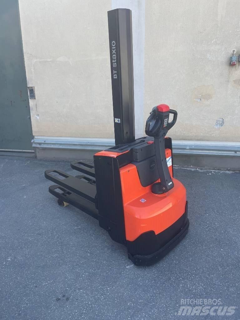BT SWE080L Transpallet uomo a terra
