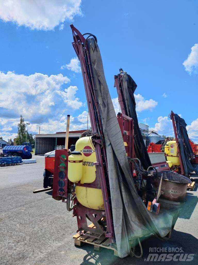 Hardi Master Twin Irroratori montati