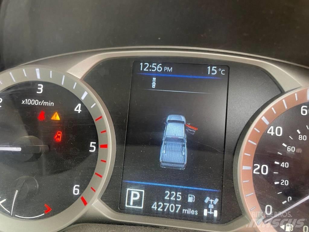 Nissan Navara Auto