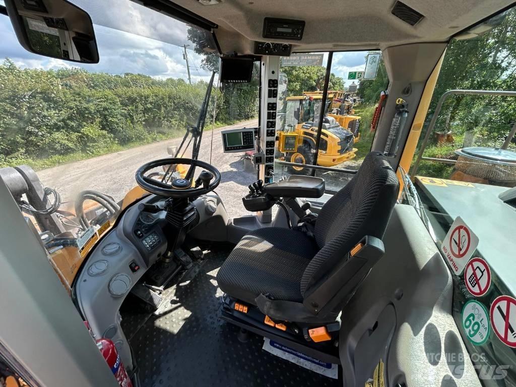 Volvo L 150 H Pale gommate
