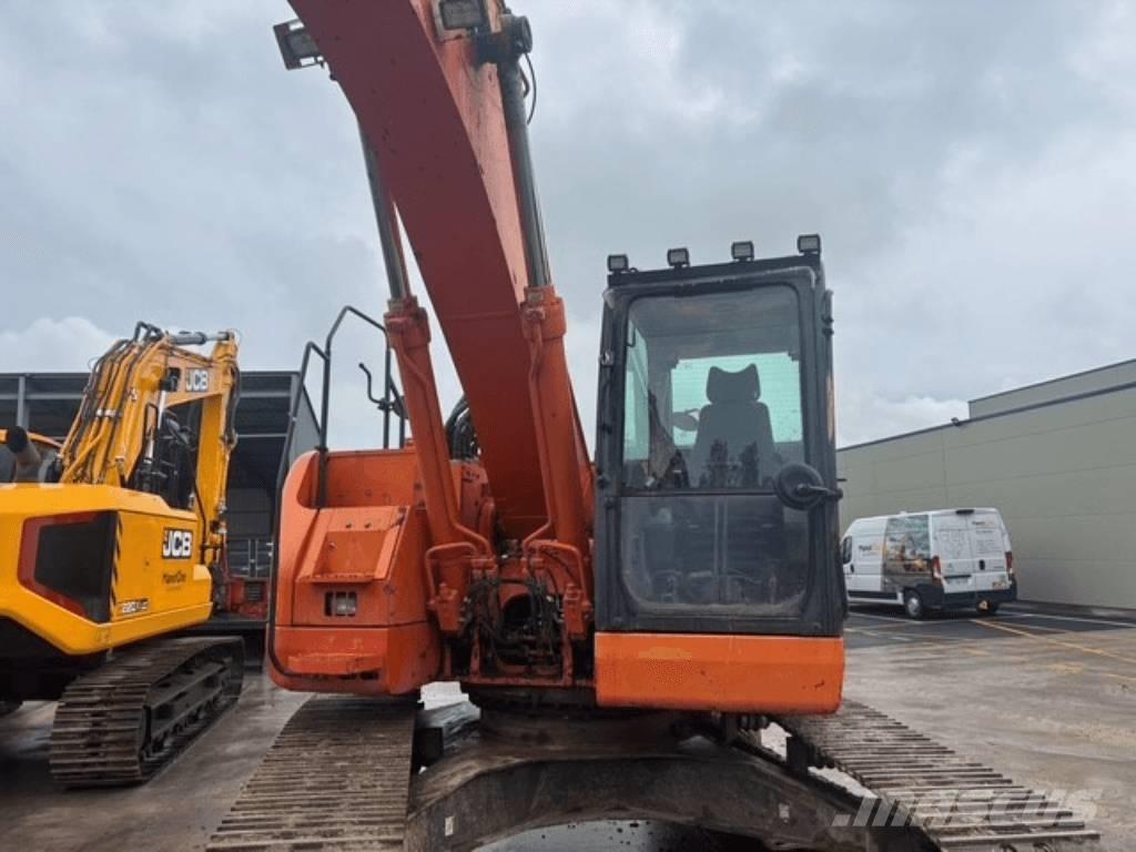 Doosan 235 LCR Escavatori cingolati