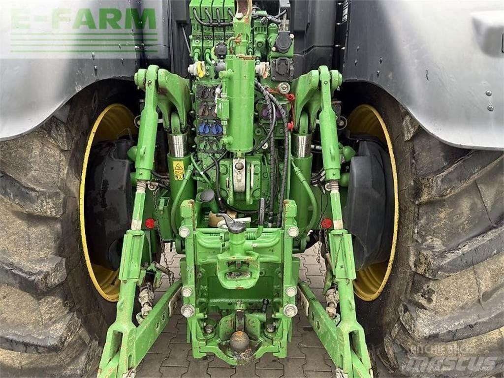 John Deere 6250 r Trattori