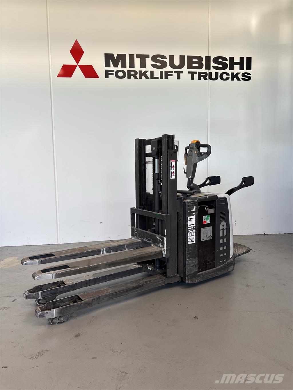 UniCarriers PDP200 Carelli stoccatori  automatici-usati