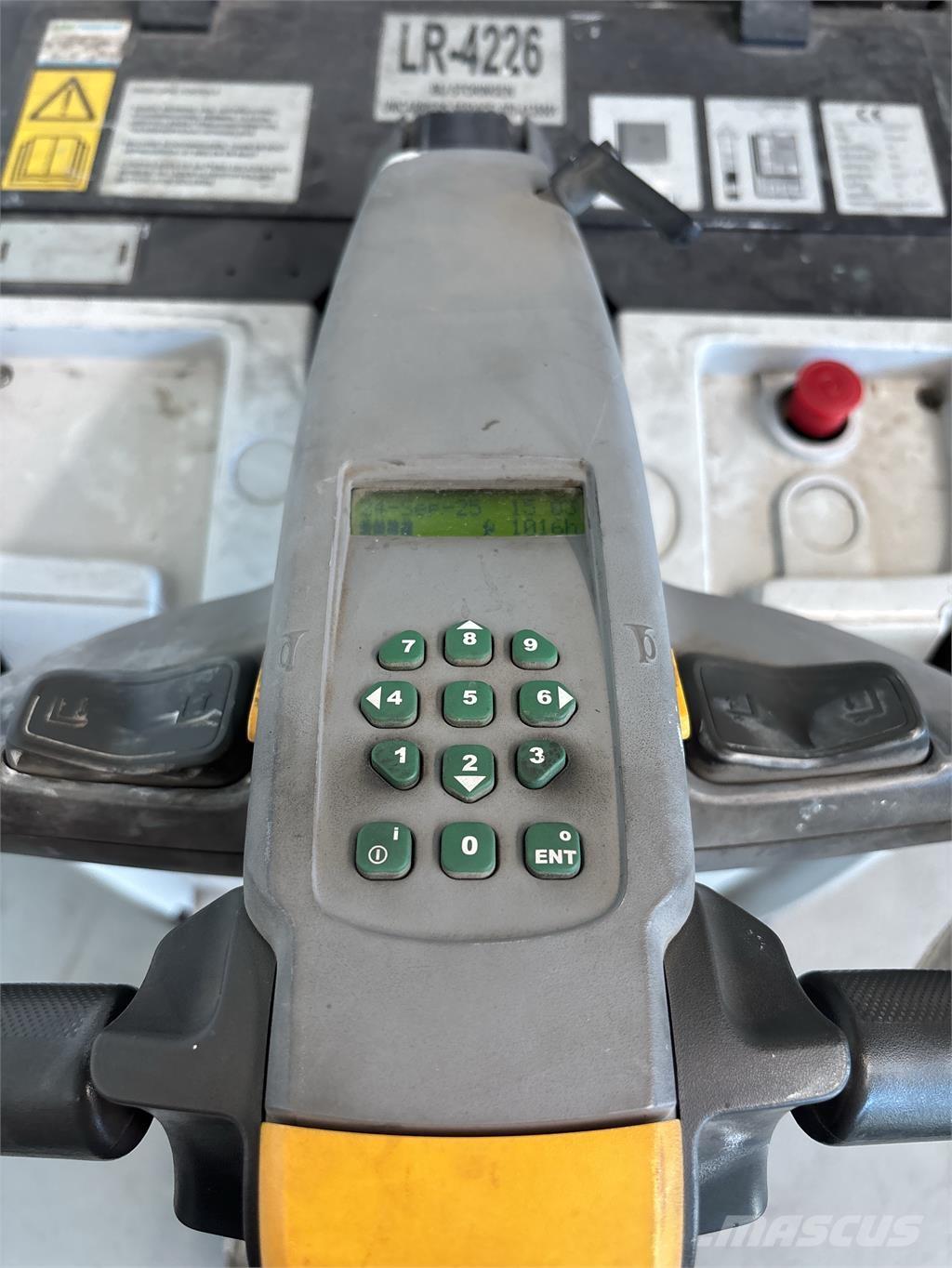 UniCarriers PDP200 Carelli stoccatori  automatici-usati