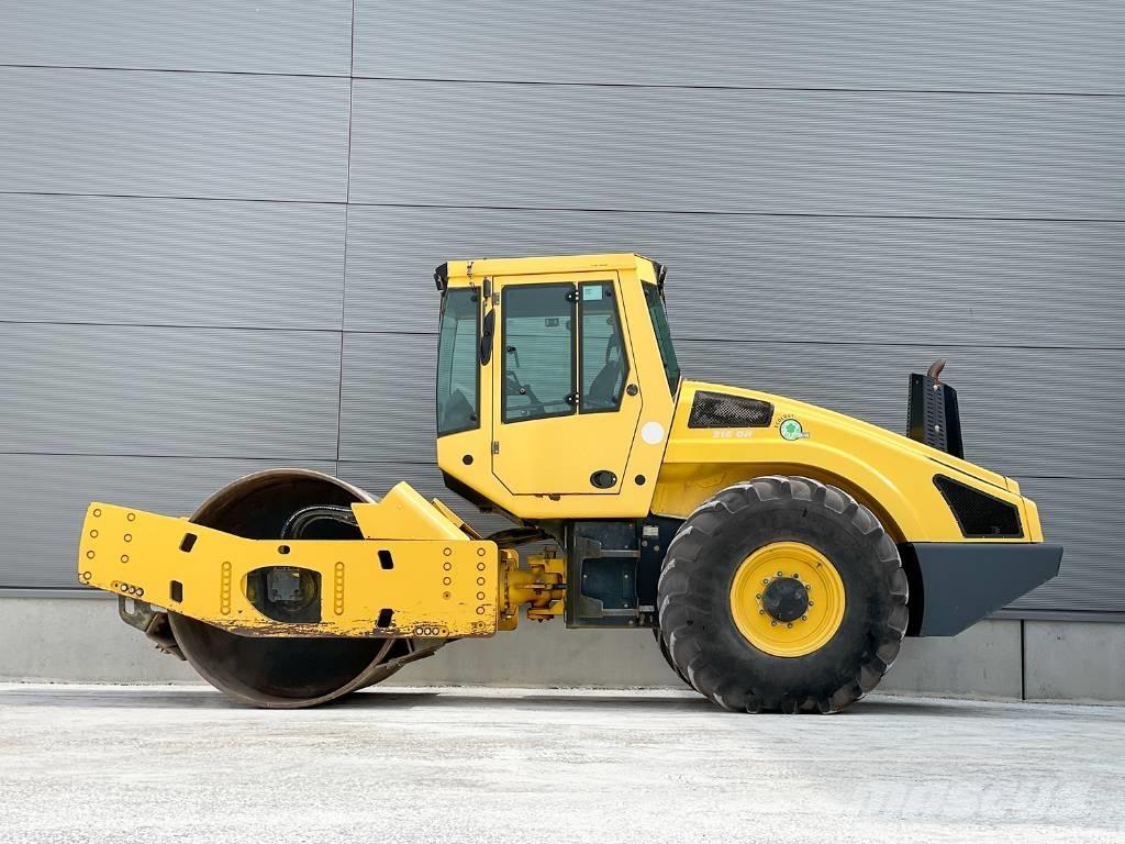 Bomag BW 216 DH-4i Rulli monotamburo