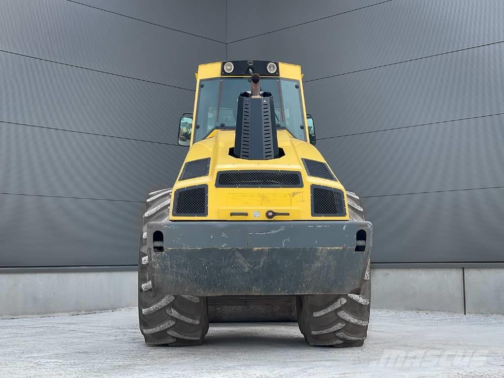 Bomag BW 216 DH-4i Rulli monotamburo