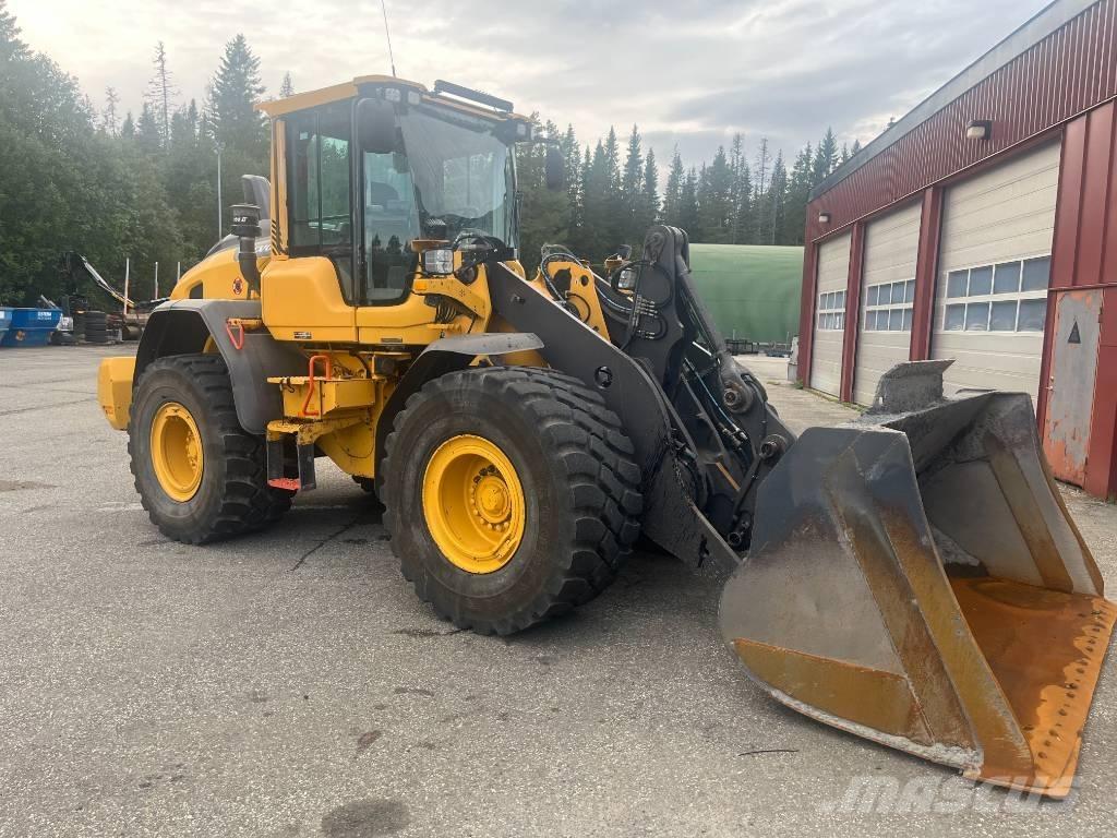 Volvo L 90 H Pale gommate