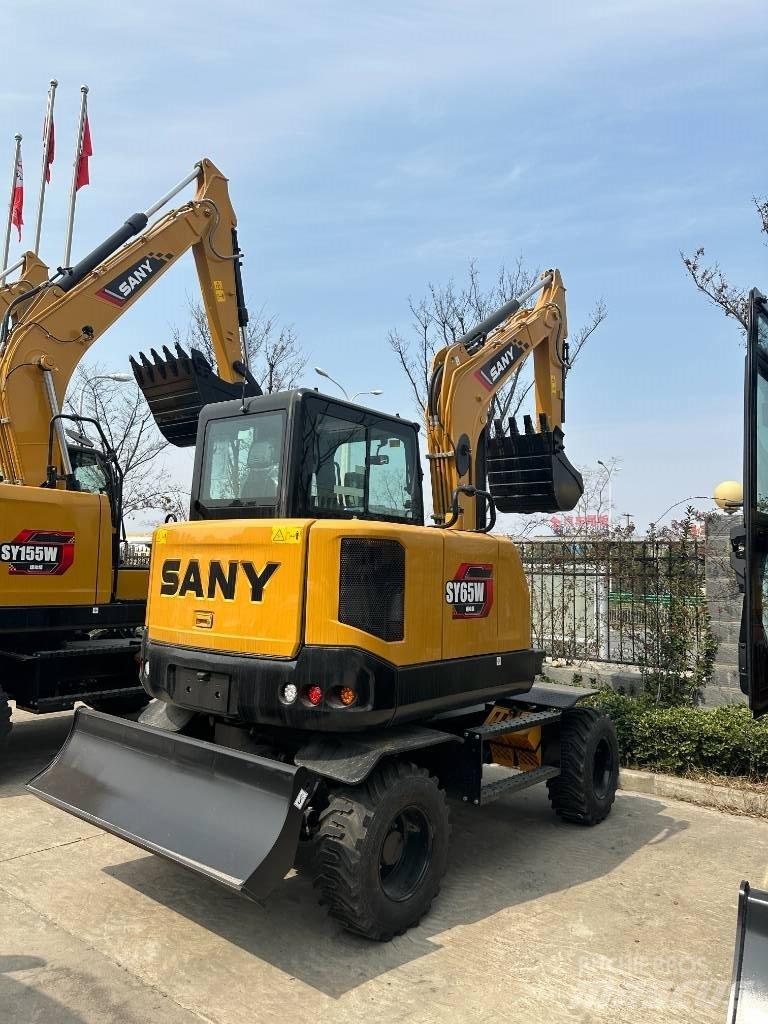 Sany SY65W Escavatori gommati