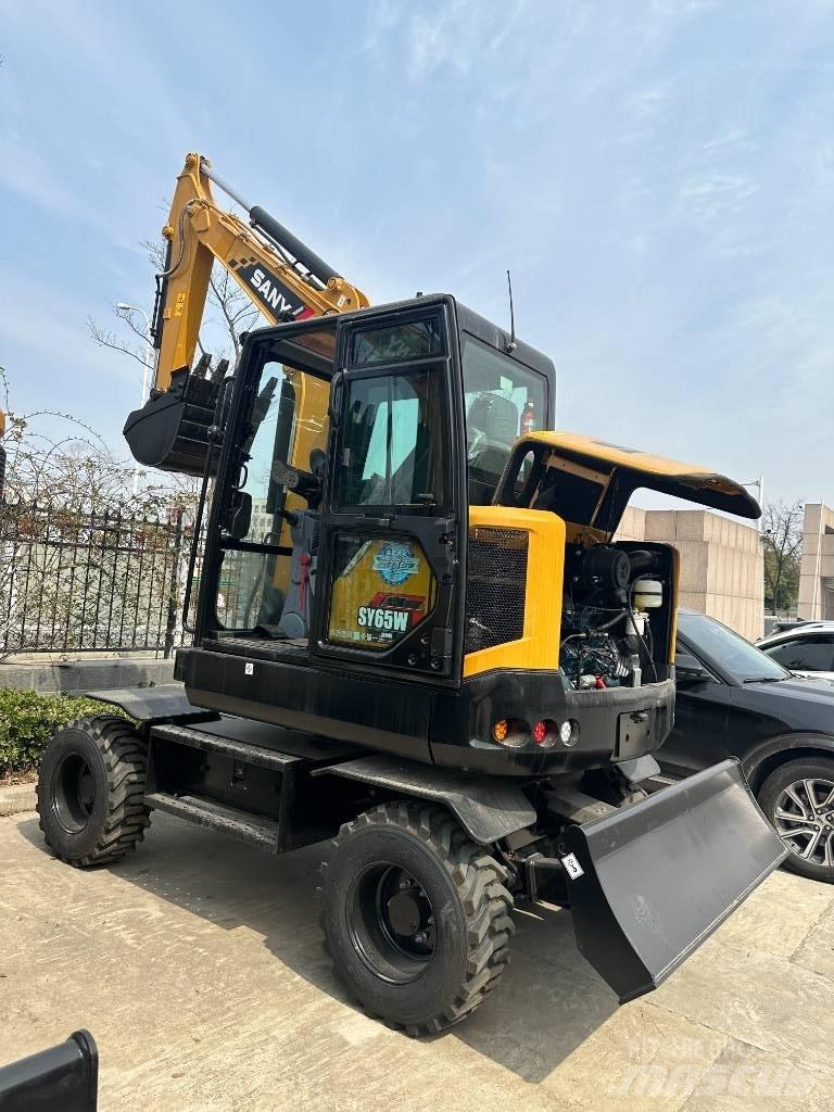 Sany SY65W Escavatori gommati