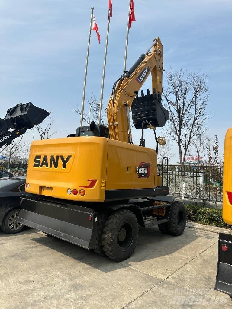 Sany SY65W Escavatori gommati