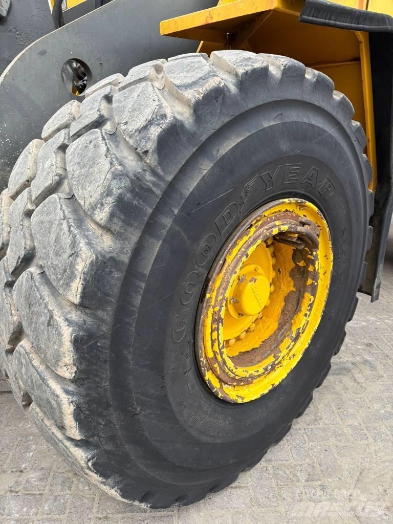 Volvo L 150 E Pale gommate