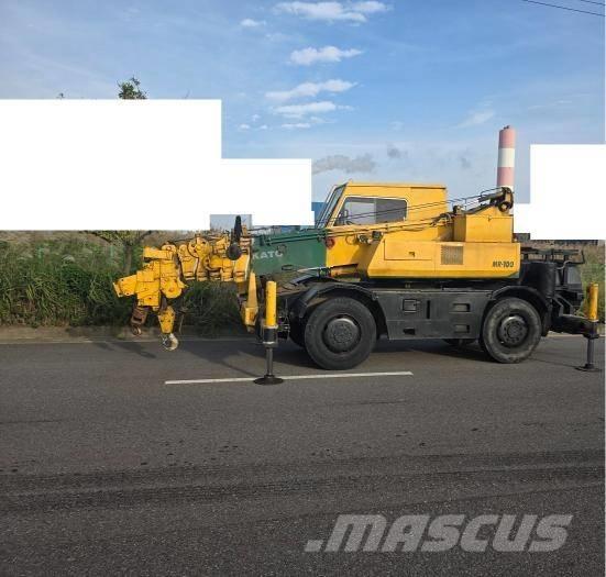 Kato MR 100 Gru per terreni difficili