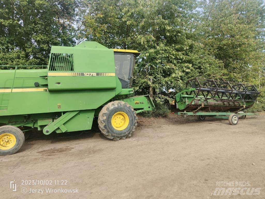 John Deere 1075 Mietitrebbiatrici