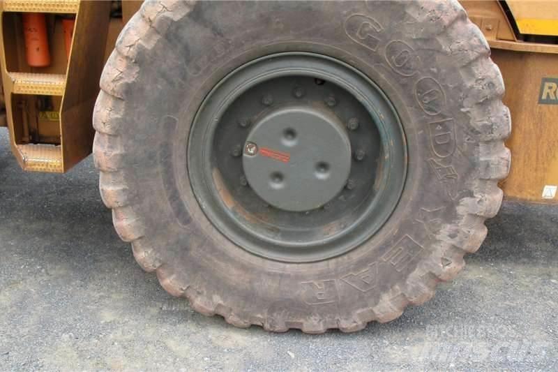 CAT CS76XT Rulli Combinati