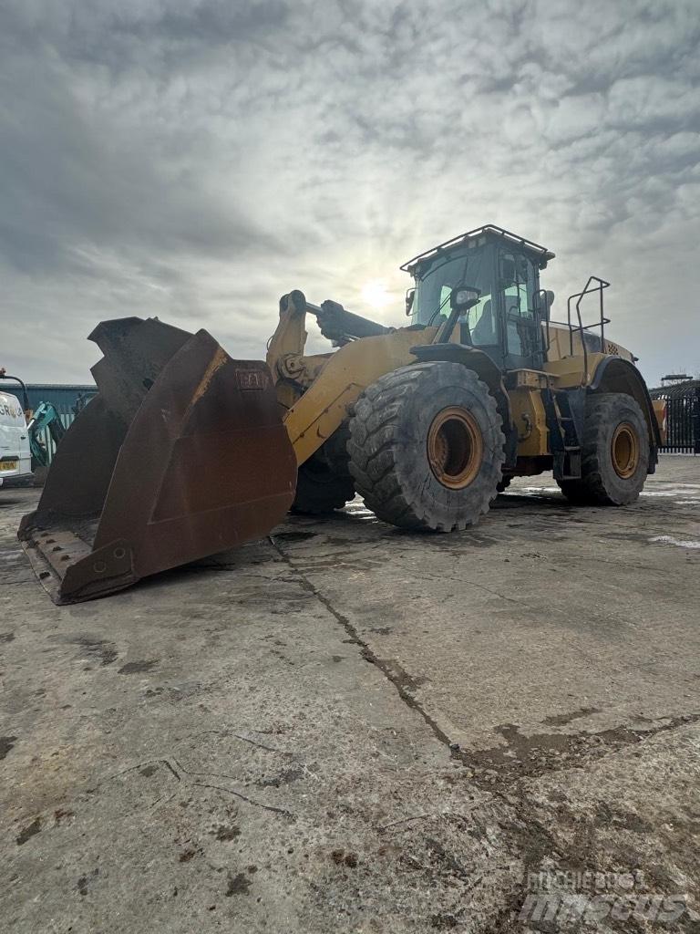 CAT 972 M Pale gommate